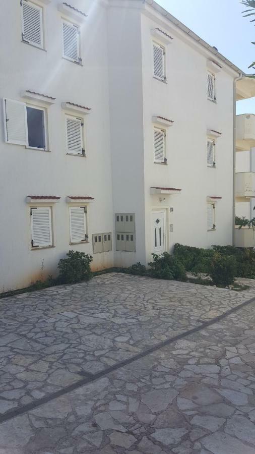 Apartman Branimir Novalja Kültér fotó